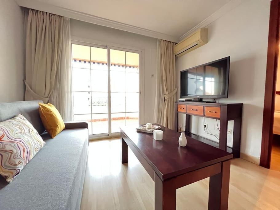 Bajondillo Beach Holidays Torremolinos Bagian luar foto
